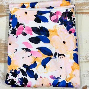 5/$20 NEW L/XL Women's Performance Stretch Floral Athletic Leggings